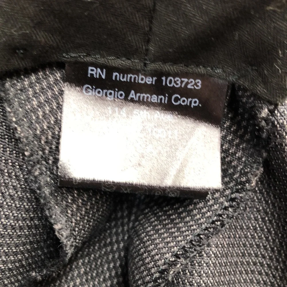 Giorgio Armani Borgo 21 charcoal 2-Piece Italian Size 54 US 44